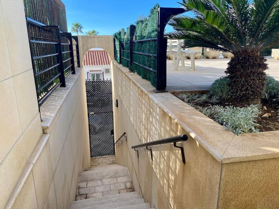 Seafront In Marbella With Pool And Garage Apartment Ngoại thất bức ảnh