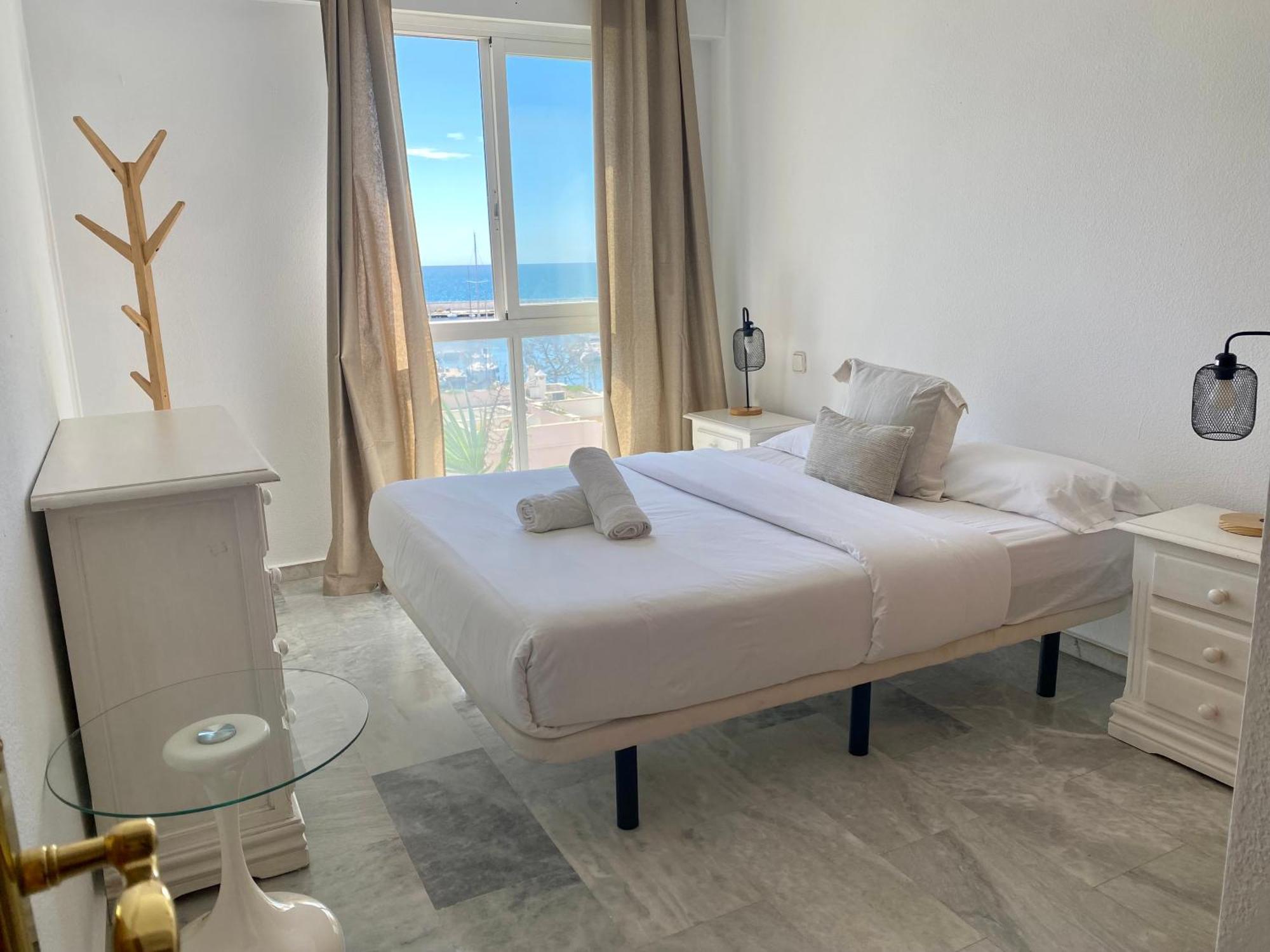 Seafront In Marbella With Pool And Garage Apartment Ngoại thất bức ảnh