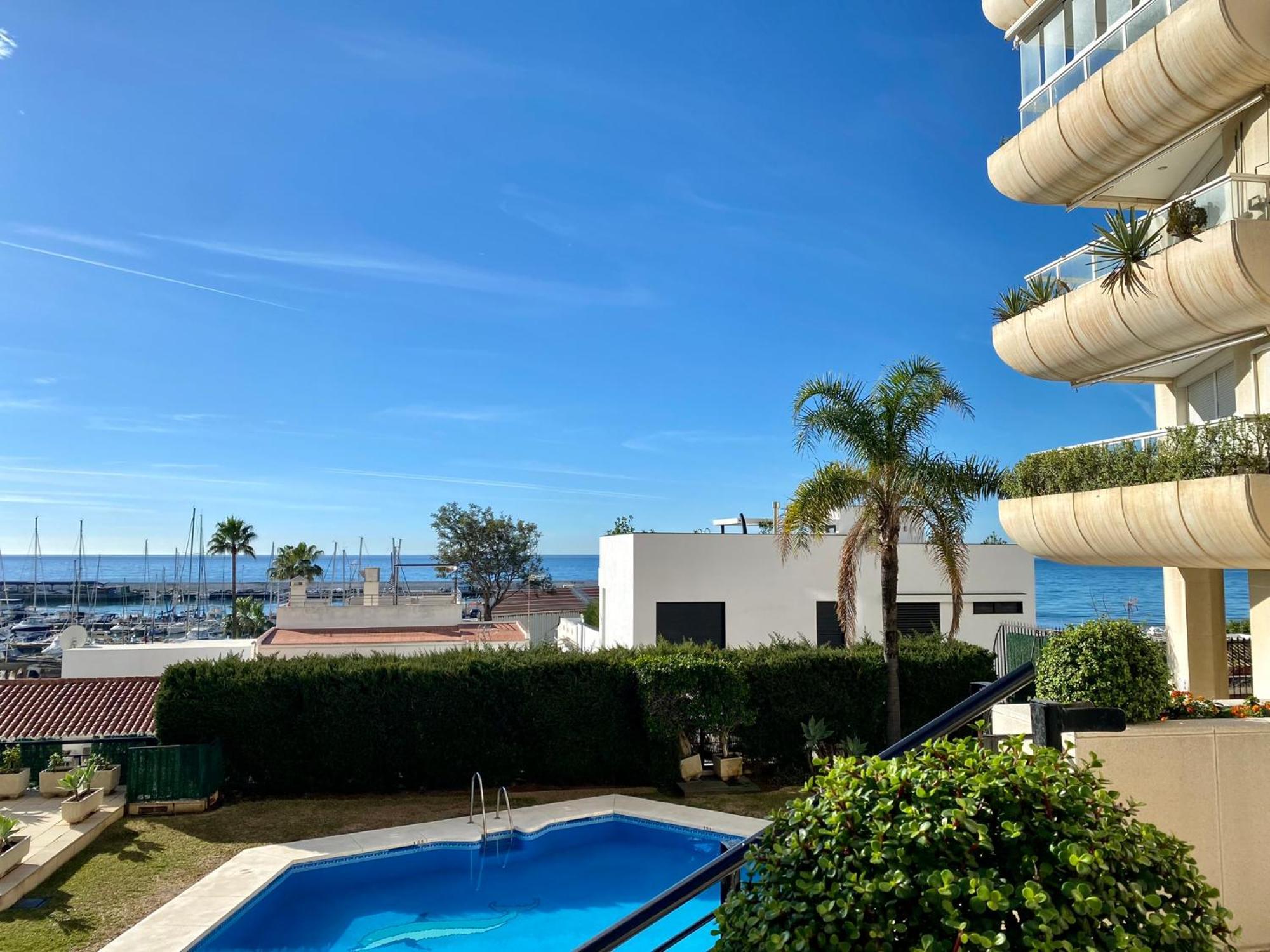 Seafront In Marbella With Pool And Garage Apartment Ngoại thất bức ảnh